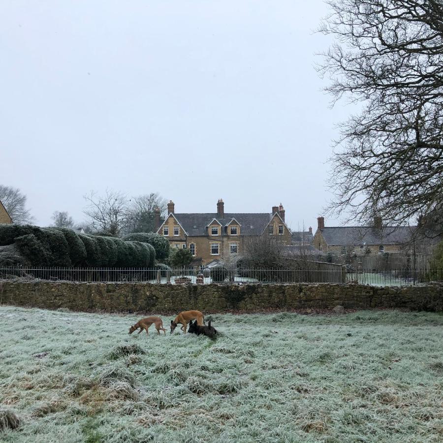 Ellesmere House * Castle Cary
