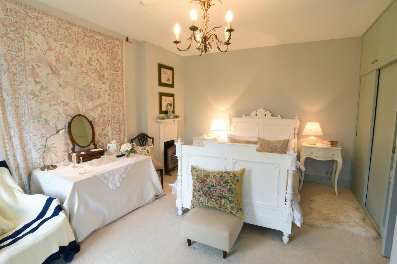 Homestay Ellesmere House Castle Cary
